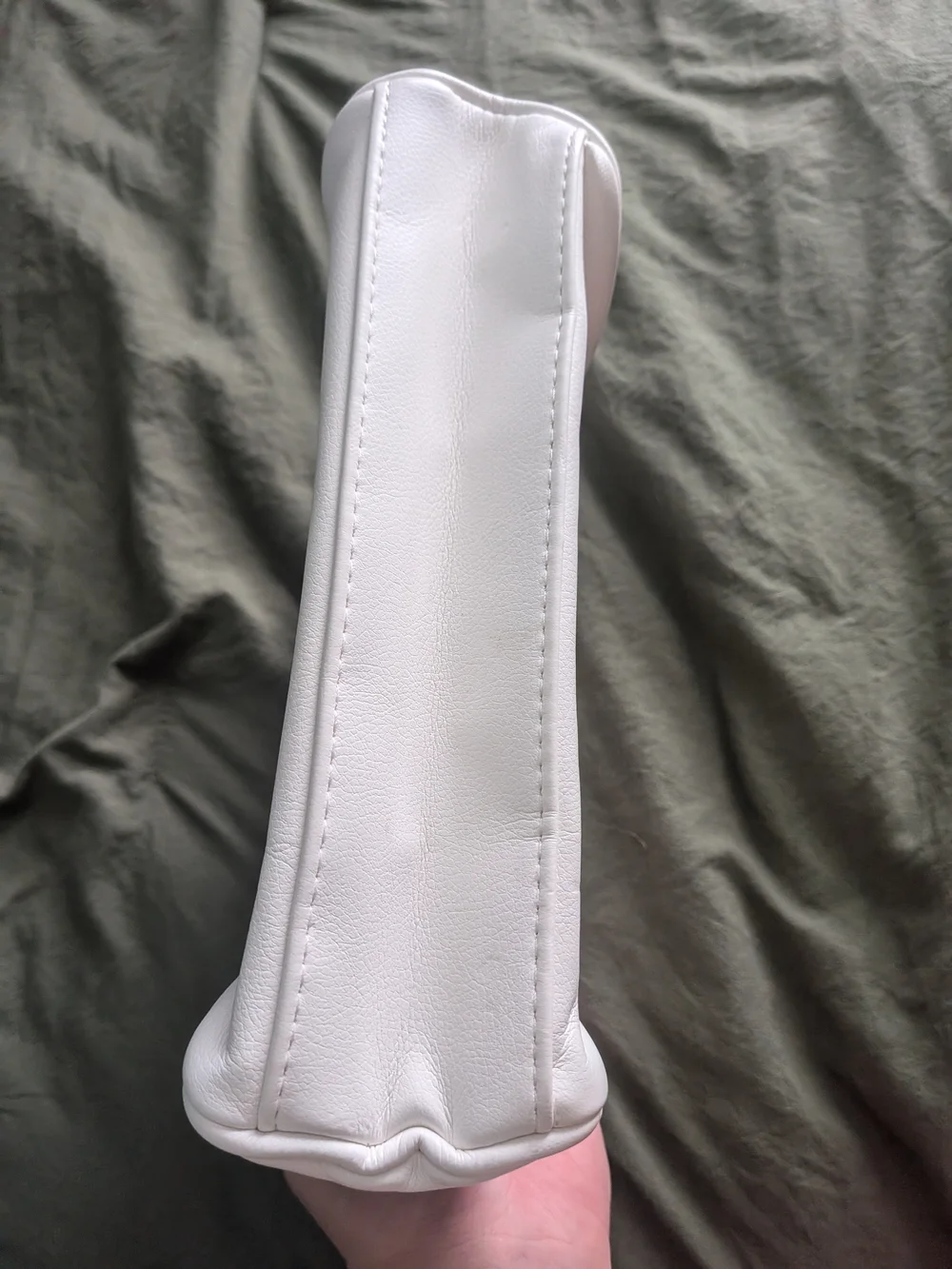 Rodan + Fields White Zip Cosmetic Case